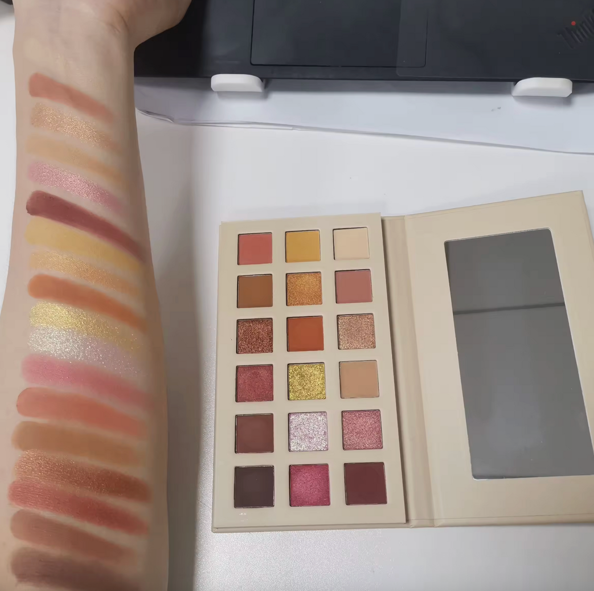 OEM Vegan Eyeshadow Palette – Matte & Shimmer Private Label Makeup Collection